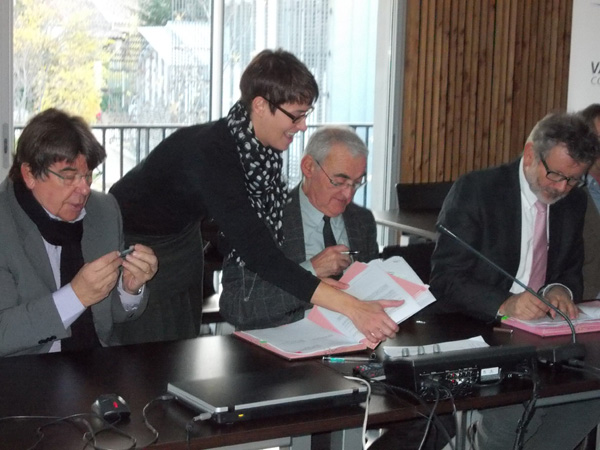 De gauche à droite : Pierre Guiraud, Louis Villaret, Michel Deblaize.