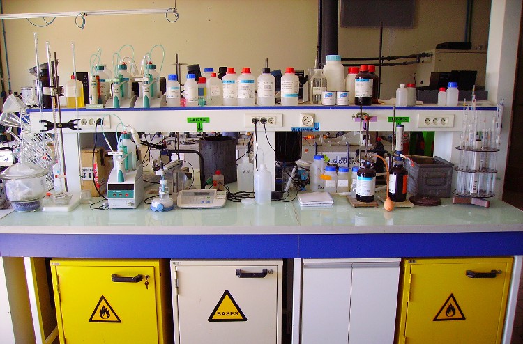 Paillasse chimie