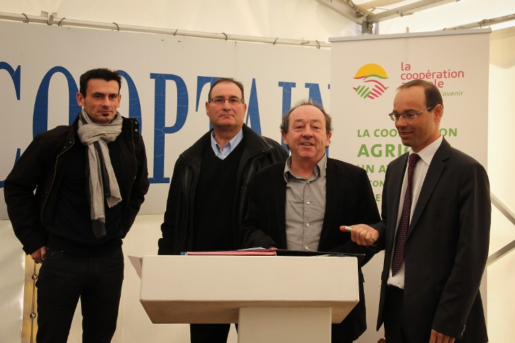 De gauche à droite : Christophe Gualtieri, Coop de France Alpes Méditerranée ; Jean-Paul Durandeux, Coop de France Languedoc Roussillon ;  Gérard Rodange, Coop de France Rhône-Alpes Auvergne ; Xavier Eudes, Agence de l’eau.