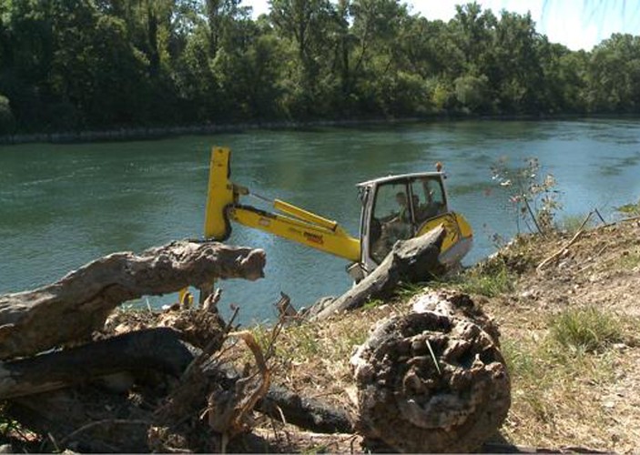 Travaux de restauration du Rhône à Miribel Jonage - Crédits photo Pas Sage d'Images