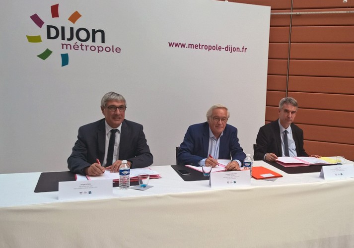 Signature contrat de travaux Dijon Métropole