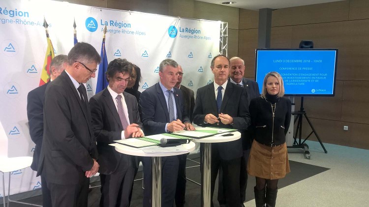 Le signataires de la convention