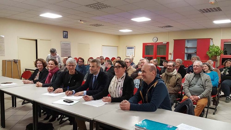 Martine Charmet (conseillère départementale), Célia de Lavergne (députée), Alain Matheron (Président de la communauté de communes Diois), Nicolas Alban (agence de l’eau), Patricia Brunel-Maillet (Vice-Présidente CD26), Olivier Tourreng (vice-président communauté de communes).