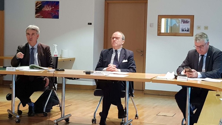 L. Roy, P. Mailhos, M. Saddier