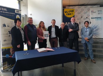 Pays de Gex : signature du contrat environnemental 2023-2024